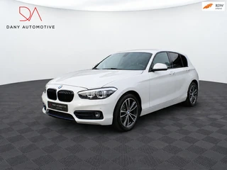 BMW 1-serie 118i Sport Line Shadow LED I NAVI I CRUISE I DIGITALDASH I AUTOMAAT I 17INCH I