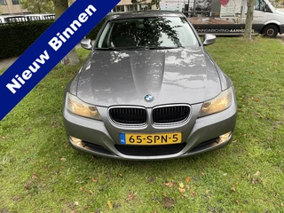 BMW 3 Serie Touring 318i Business Line Nw moter uniek mooi alle facturen aanwezig zie foto’s  Zeer m
