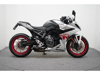 Suzuki GSX-800R (bj 2024)