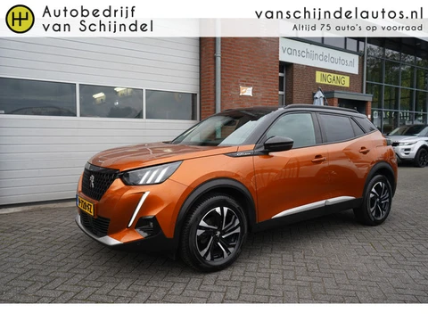 Peugeot 2008 1.2 PURETECH 131PK AUTOMAAT GT-LINE ZEER LUXE!!! PANORAMADAK FOCAL TREKHAAK LEDER STOEL