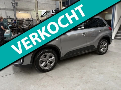 Suzuki Vitara 1.6 Exclusive Navigatie | Afn. trekhaak | Camera | All season banden | NAP | Rijklaar 