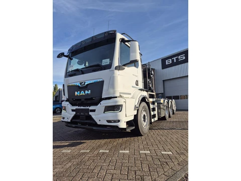 MAN TGS 37.520 8x4-4 BL CH Opbouw HMF 2243 Z kraan / Hyva Titan HD 26t haakarm. Dit jaar op uw naam?