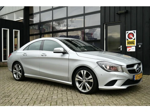 Mercedes-Benz CLA-Klasse 180 Edition 1 | Navi | Cruise | 18'' | Stoelverwarming | Half Leder