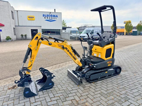 New Holland E12D Minigraver