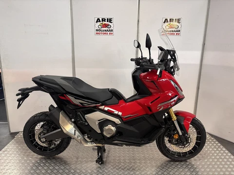 Honda X-ADV 750 (bj 2027)