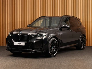 BMW X5 xDrive50e M-SPORT | 22" | SKYLOUNGE | B/W | MASSAGE