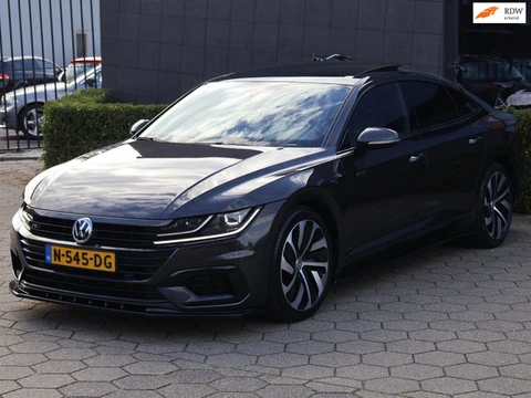 Volkswagen Arteon 2.0 TSI Business R|Maxton|Pano|Virtual|Adaptive