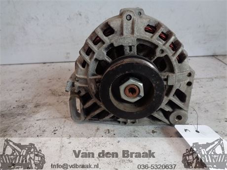 Renault Clio 1.2 16V 2001-2003 Dynamo