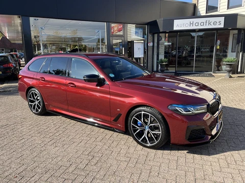 BMW 5-serie Touring 530e Business Edition Plus Plug In hybride. Unieke kleur, unieke staat, unieke u