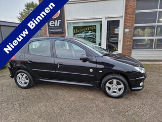 Peugeot 206 1.4i ''Génération'' 5 Deurs - Airco - Cruise - Trekhaak - Apk 30-09-2027 !!