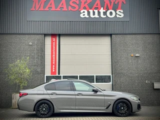 BMW 5-serie 545e xDrive High Executive Edition / Sunroof / Trekhaak / NL delivery / BERNINA GREY! / 