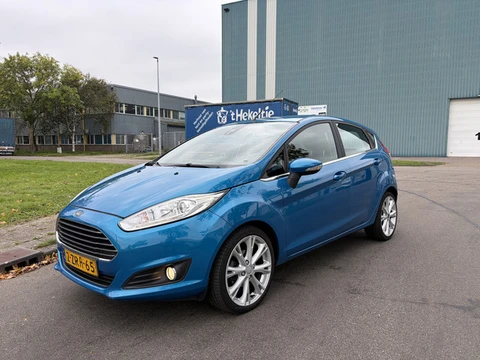 Ford Fiesta 1.0i EcoBoost Titanium 5-Deurs 101 PK. Distributieriem en waterpomp vervangen bij 140.00
