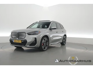 BMW iX1 eDrive20 67 kWh | Rijklaar! |SOH 100% | Rijklaar! | HUD | Memory | Pano | Trekhaak | Matrix 