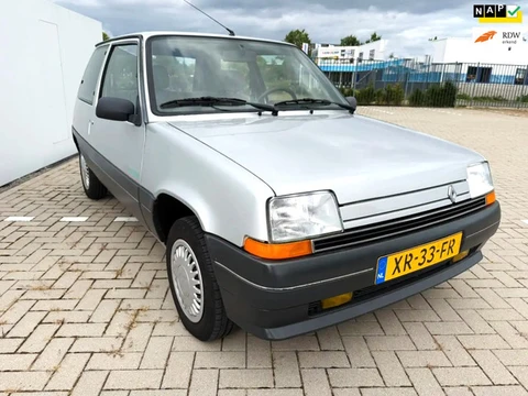 Renault 5 1.4 Automaat met unieke km stand 67631 Km NAP