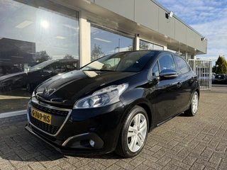 Peugeot 208 1.2 PureTech Signature Navi,carplay,PDC