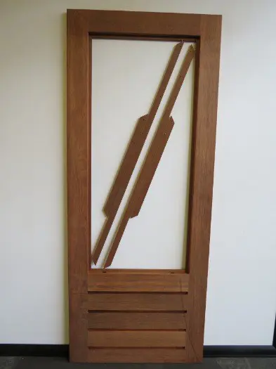 Nieuwe hardhouten balkondeuren