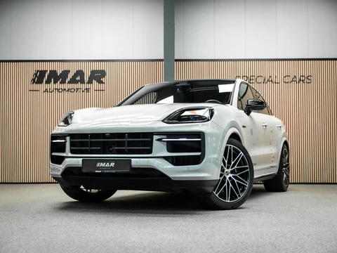 Porsche Cayenne Coupé 3.0 E-Hybrid Black Edition