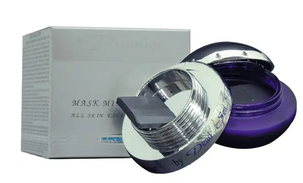 Dode Zee Producten Premier voor stralende jonge huid.