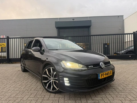 Volkswagen Golf 2.0 TDI GTD PANO KEYL LEER FULL
