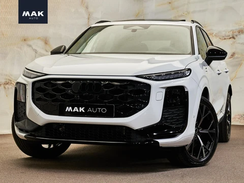 Audi Q3 E-Hybrid S Edition , pano, Tech Pro, 20", Sonos, OLED, memory, HUD, 360 camera, ACC, keyless