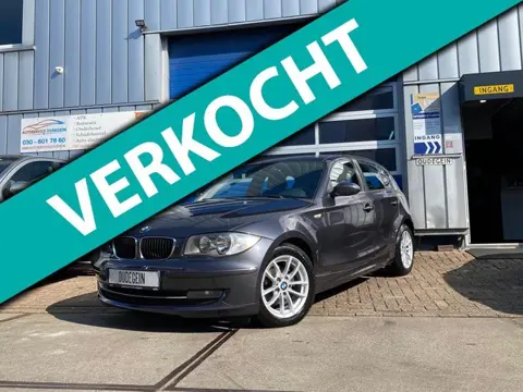 BMW 1-serie 116i Executive / Pdc / Stoelverwarming / Garantie /