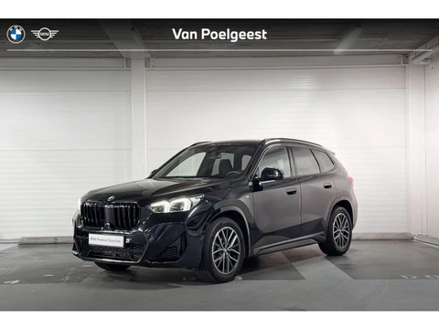 BMW X1 sDrive18i | M-Sport | Trekhaak | Comfort Access | Stoelverwarming | Achteruitrijcamera