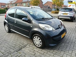 Peugeot 107 1.0-12V XS