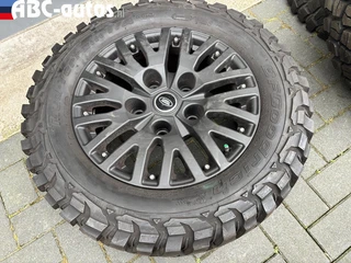 Land Rover Defender 5 Kahn velgen zgan/nieuwe banden/spacers