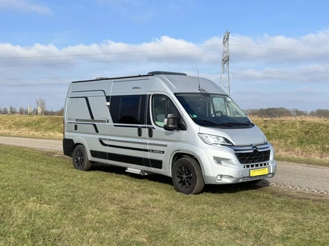 Adria Twin Axess 600 SP