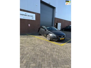 Volvo V40 D4 2.0| Leder| Sportvelgen| Camera| NAP