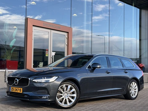 Volvo V90 2.0 T4 Momentum | Apple Carplay | ACC | Elek. Trekhaak | Stoel/Stuurverwarming | Achterban