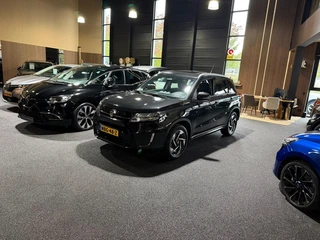 Suzuki Vitara 1.5 Hybrid Style Facelift|Pano|Navi|Camera