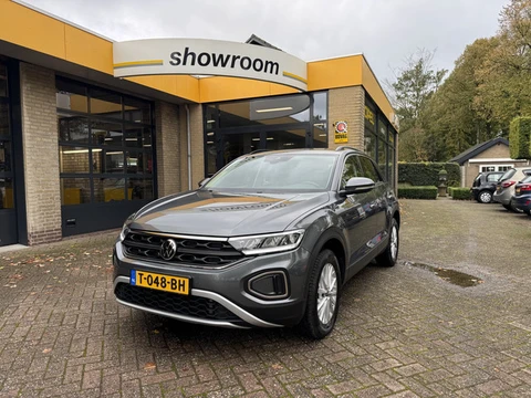 Volkswagen T-Roc 1.5 TSI Life Business Automaat Climate Control Navi Camera Carplay