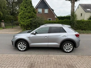 VOLKSWAGEN T-ROC 1.5 TSI R Line Automaat/Apple carplay Android/cruise Apdatief/climate