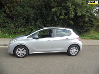 Peugeot 208 1.2 VTi Envy 5 deurs met airco navi 2014