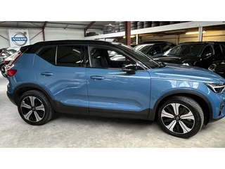 Volvo XC40 Recharge Core 70 kWh | Getinte ramen | Verwarmbare stoelen | Stuur verwarmd