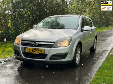 Opel Astra 1.8 Elegance | Airco + Cruise control Nu € 1.750,- !!!