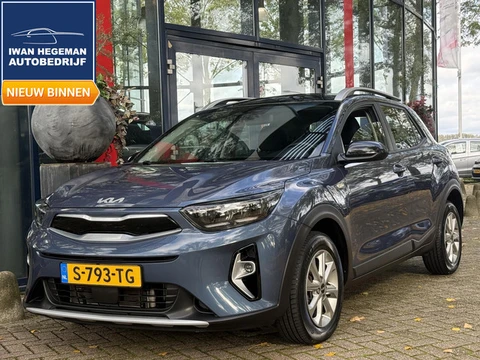 Kia Stonic 1.0 T-GDi MHEV DynamicLine | Parkeercamera | Navigatie via Apple Carplay | Cruise Control