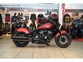 Indian Chief Bobber Dark Horse Nu met Speciale Jekill &amp; Hyde actie + Monim