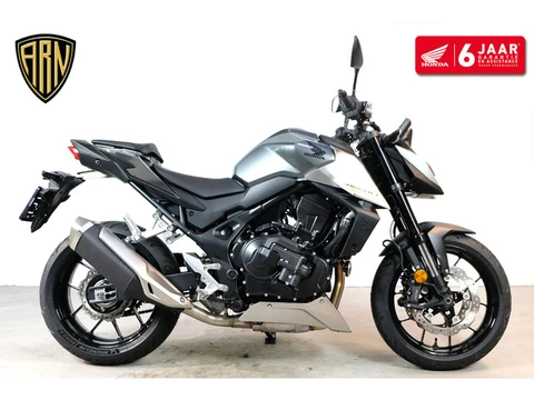 Honda CB 750 Hornet E-Clutch (bj 2027)