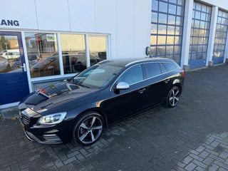 Volvo V60 2.0 T4 Business Sport