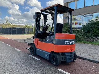 Toyota 7FBMF25 2500KG 3.50METER HEFTRUCK (bj 2004)