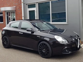 Alfa Romeo Giulietta 1.4 T Vol Leder PanoDak 19" Navi