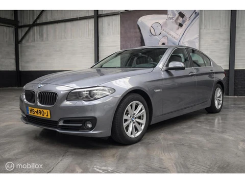 BMW 5-serie 520I AUT.|COMFORTSTOELEN|SCHUIFDAK| DEALER ONDERHOUDEN|