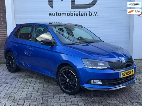 Skoda Fabia 1.0 TSI Monte Carlo -LED-Stoelverwarming-Climate-Panorama dak - Sportstoelen - Parkeerse