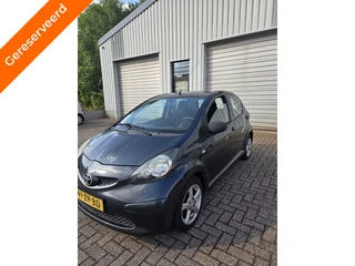 Toyota Aygo 1.0-12V | ISOFIX | LMV | CARPLAY | 5DRS | LAGE MAANDLASTEN