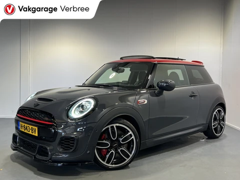 MINI 3-deurs 2.0 John Cooper Works Chili | Navigatie | LM Velgen 18" | Elektrisch Glazen Panoramadak