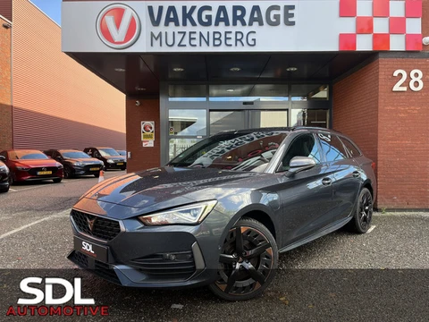 CUPRA Leon Sportstourer 1.4 e-Hybrid VZ Copper Edition 245PK! // WEGKLAPBARE TREKHAAK // DODEHOEK //