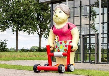 Sarah Pop Rollator te huur