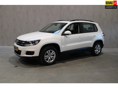 Volkswagen Tiguan 1.4 TSI Sport&Style Leer/Panoramadak/2e eigenaar/ Prijs is rijklaar incl bovag